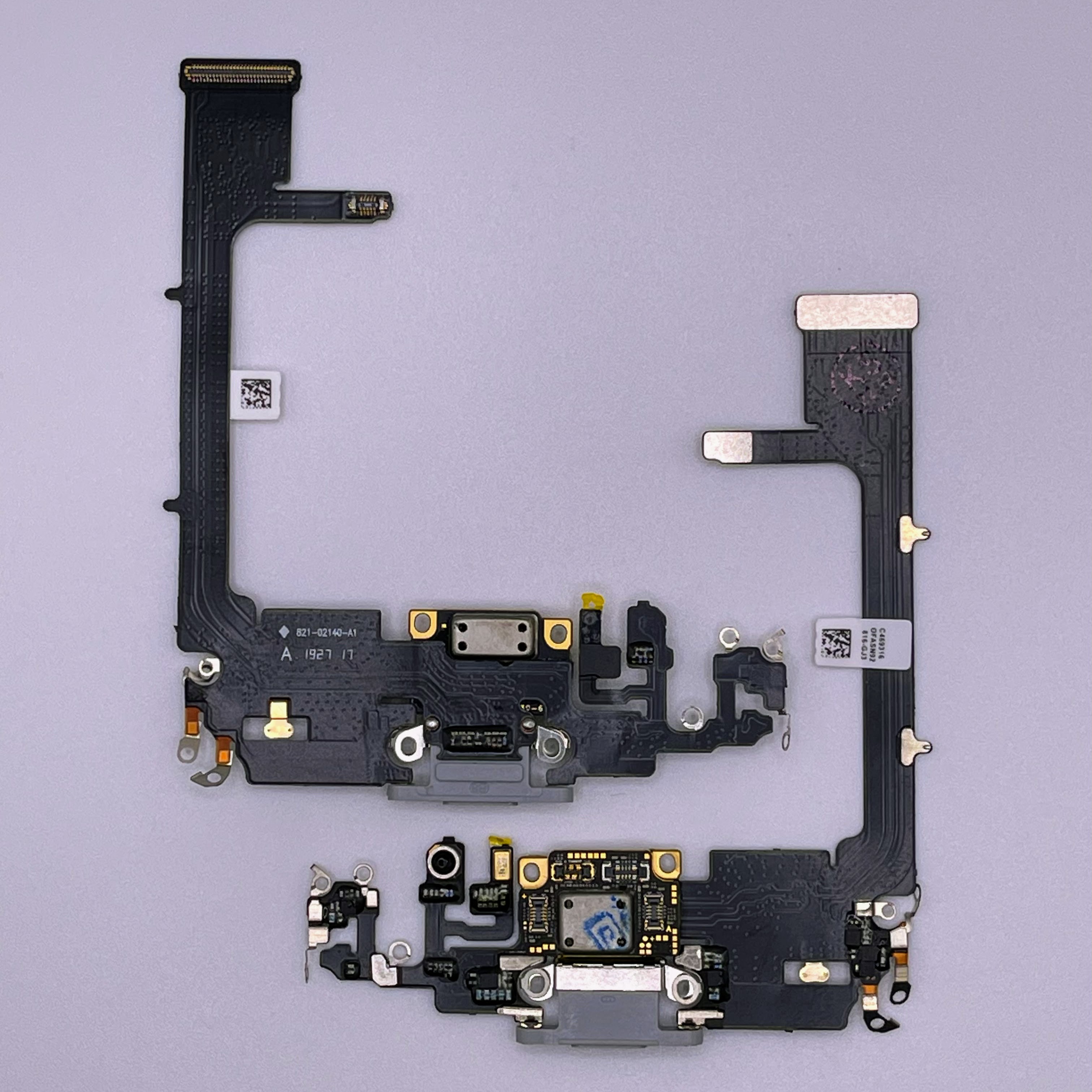 Нижній шлейф iPhone 11 Pro white з портом зарядки та мікрофоном, Original (PRC)