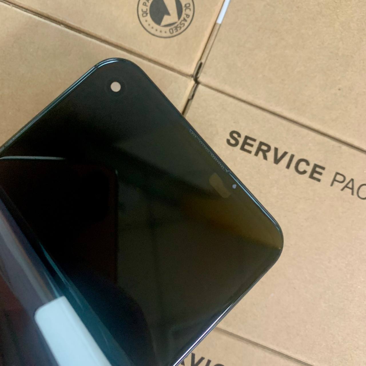 Дисплей Google Pixel 5A black, с рамкой, Original (переклееное стекло)