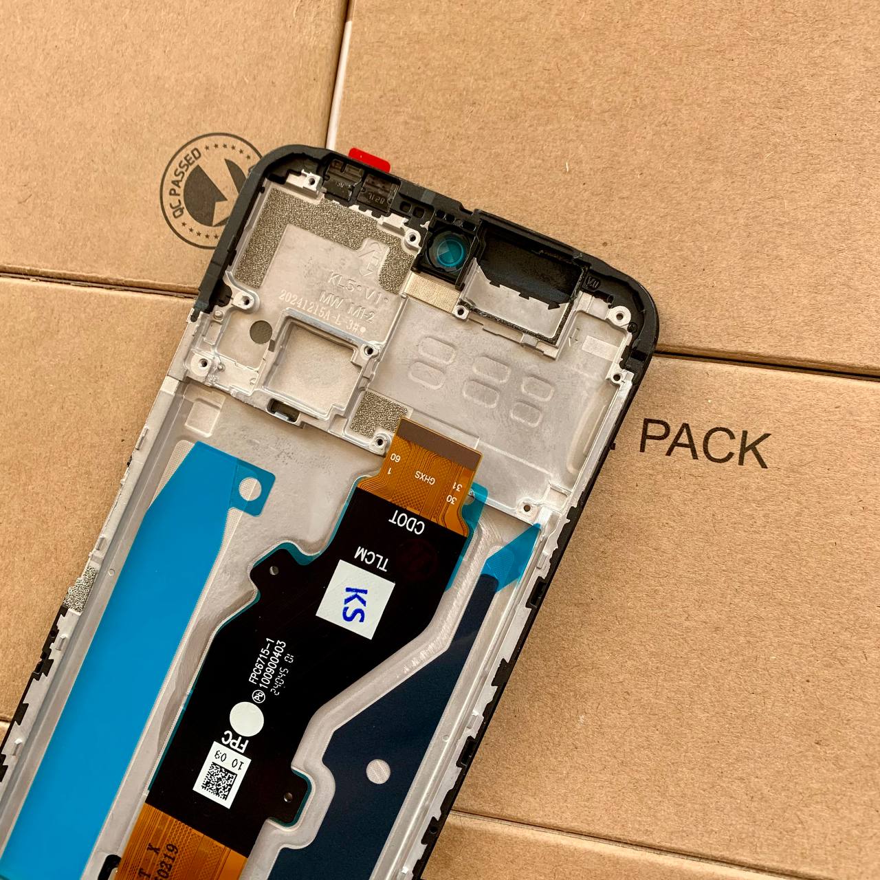 Дисплей Tecno Spark Go 2024 black, с рамкой, Original (PRC)