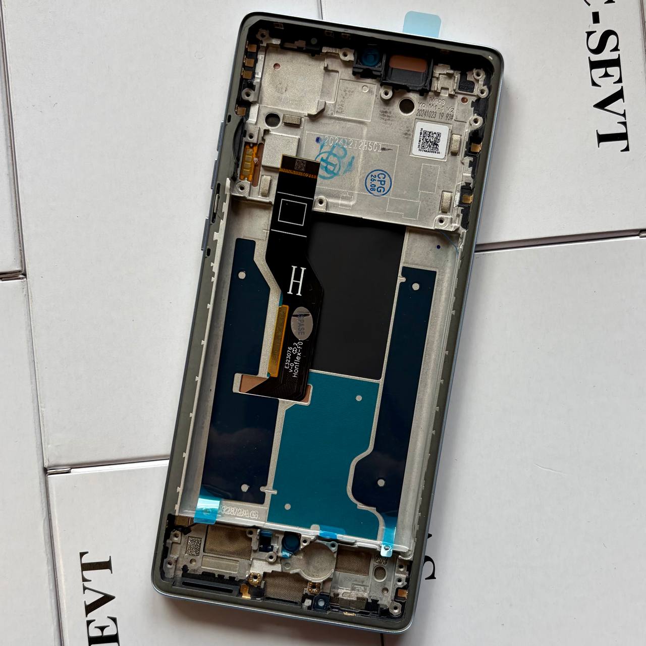 Дисплей Motorola Moto Edge 50 Fusion light blue, с рамкой, Original Self Welded